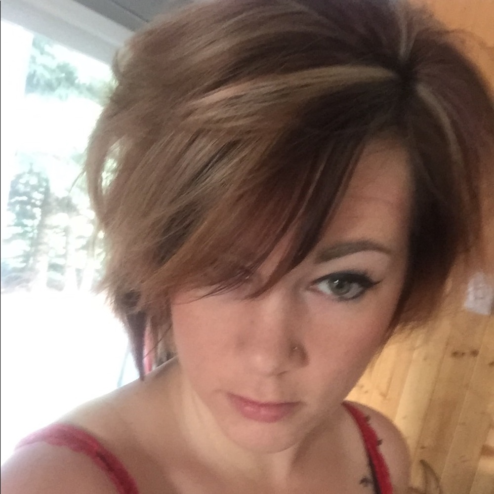 Meet your Posher, Jessica